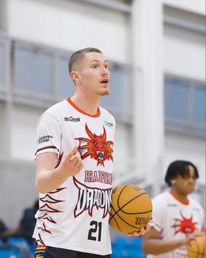 Image post by @oteets on Instagram