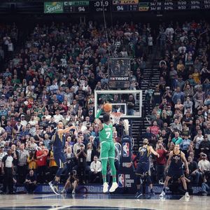 Image post by @fchwpo on Instagram