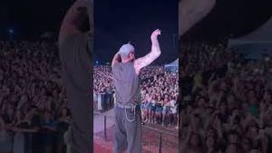 Video post by @thechainsmokers on YouTube