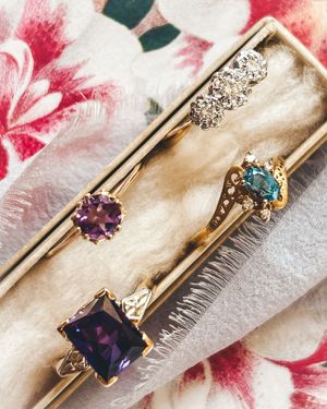 Image post by @maejeanvintage on Instagram
