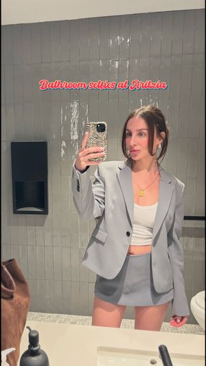 Video post by @deannacollins_ on TikTok