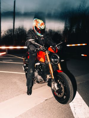 Image post by @rahalducati on Instagram