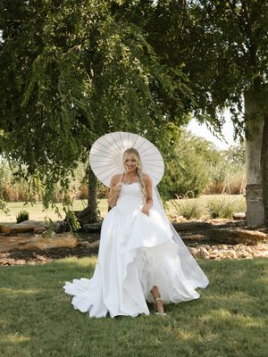 Image post by @vowdweddings on Instagram