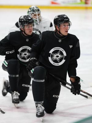 Image post by @txstarshockey on Instagram