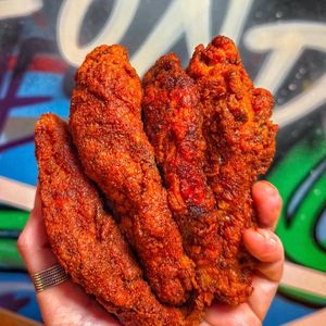 Image post by @daveshotchicken on Instagram