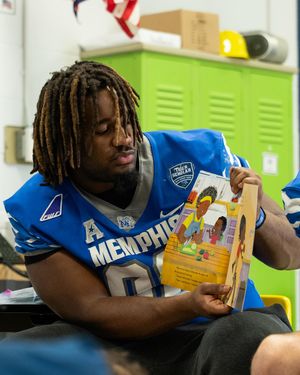 Image post by @memphisfootball on Instagram