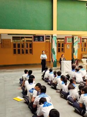 Image post by @rishikulvidyapeeth on Instagram