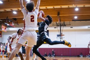 Image post by @oregonsportsphotos on Instagram