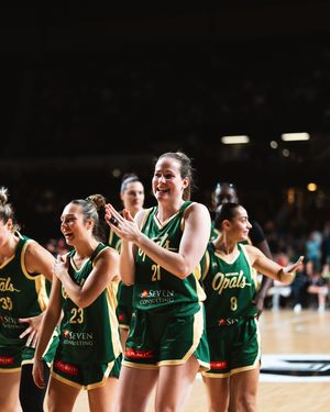 Image post by @basketballaus on Instagram