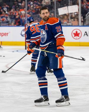 Image post by @nhlde on Instagram