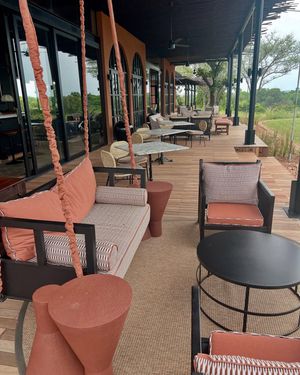 Image post by @chiawasafaris on Instagram