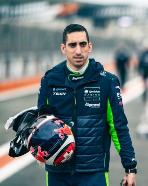 Image post by @sebastien_buemi on Instagram