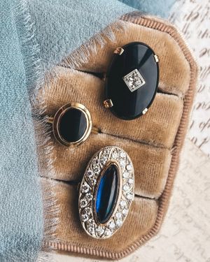 Image post by @maejeanvintage on Instagram