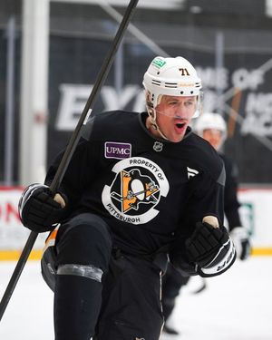 Image post by @penguins on Twitter/X