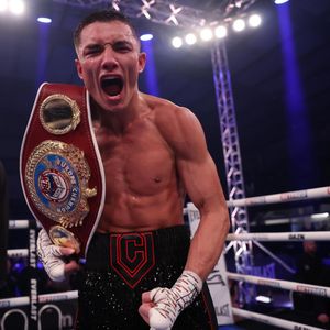 Image post by @MatchroomBoxing on Twitter