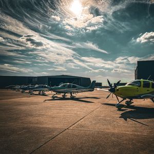 Image post by @statureaviation on Instagram