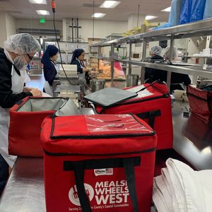 Image post by @mealsonwheelswest on Instagram