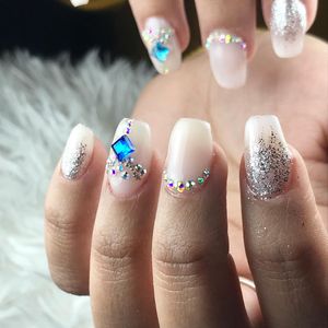 Image post by @nestanails on Instagram