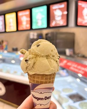 Image post by @haagendazshawaii on Instagram