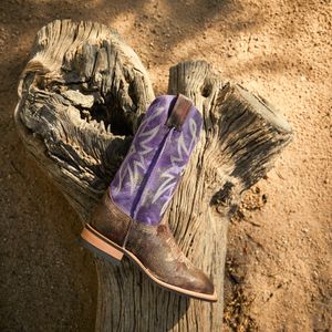 Image post by @justinboots_ on Instagram
