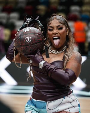 Image post by @londonlions on Instagram