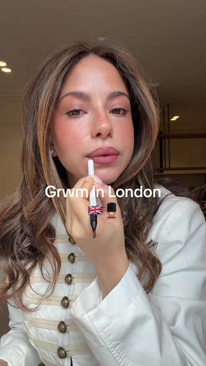 Video post by @anyaweitz on TikTok