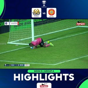 Image post by @thepaparefootball on Facebook
