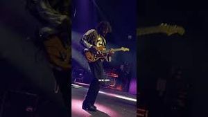 Video post by @thebandcamino on YouTube