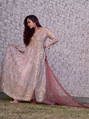 Image post by @glowbysana on Instagram