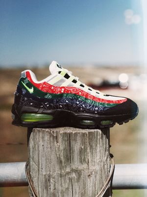 Image post by @kickingit on Instagram