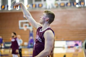 Image post by @SalukiAthletics on Facebook