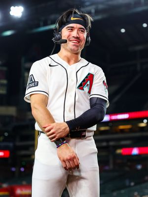 Image post by @losdbacks on Instagram