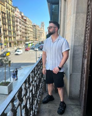 Image post by @imadezzeddine on Instagram
