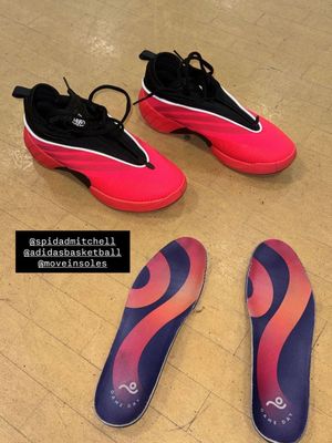 Image post by @moveinsoles on Instagram