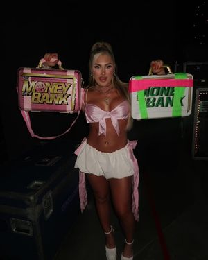 Image post by @tiffanywwe on Instagram