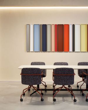 Image post by @neocon_shows on Instagram
