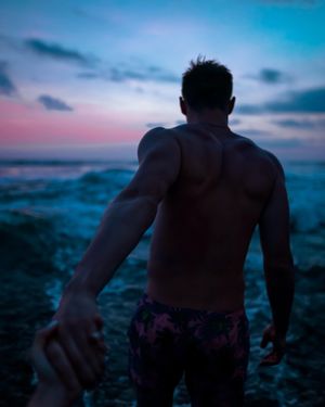 Image post by @cyganovroman on Instagram