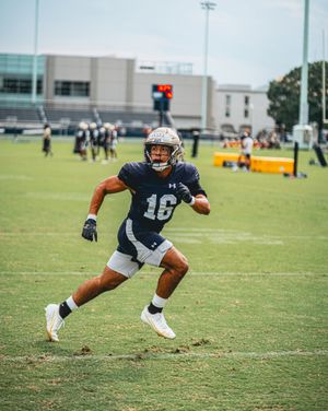 Image post by @navyfb on Instagram