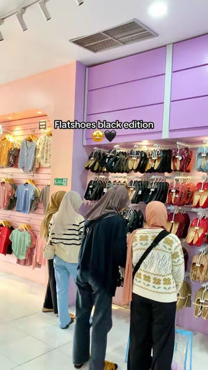 Image post by @deliwafastore.kediri on TikTok