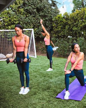 Image post by @sydneyleroux on Instagram