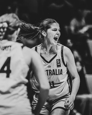 Image post by @basketballaus on Instagram