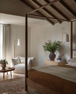 Image post by @shoppeamberinteriors on Instagram