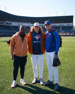 Image post by @TexasBaseball on Twitter