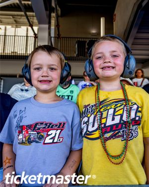 Image post by @nascaratcota on Instagram