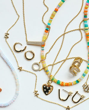Image post by @juliaszendreijewelry on Instagram