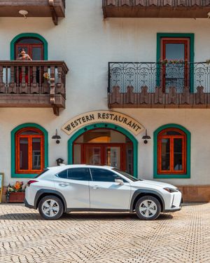Image post by @discoverlexus on Instagram