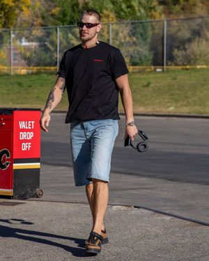 Image post by @NHLFlames on Twitter