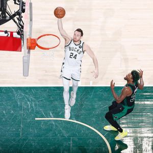 Image post by @thelongshotpod on Instagram