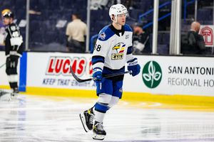 Image post by @ColoradoEagles on Twitter