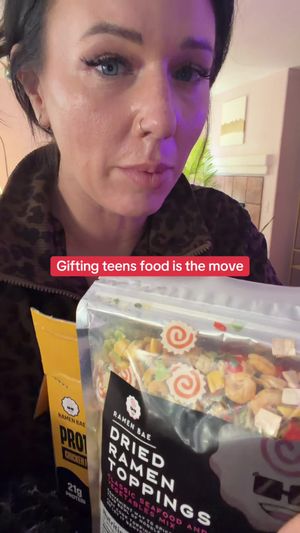 Video post by @chelsearhane on TikTok